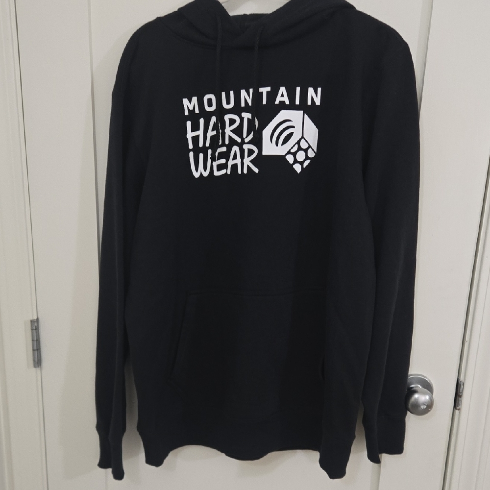 New With Tags! Mountain Hardwear Black Logo Hoodie